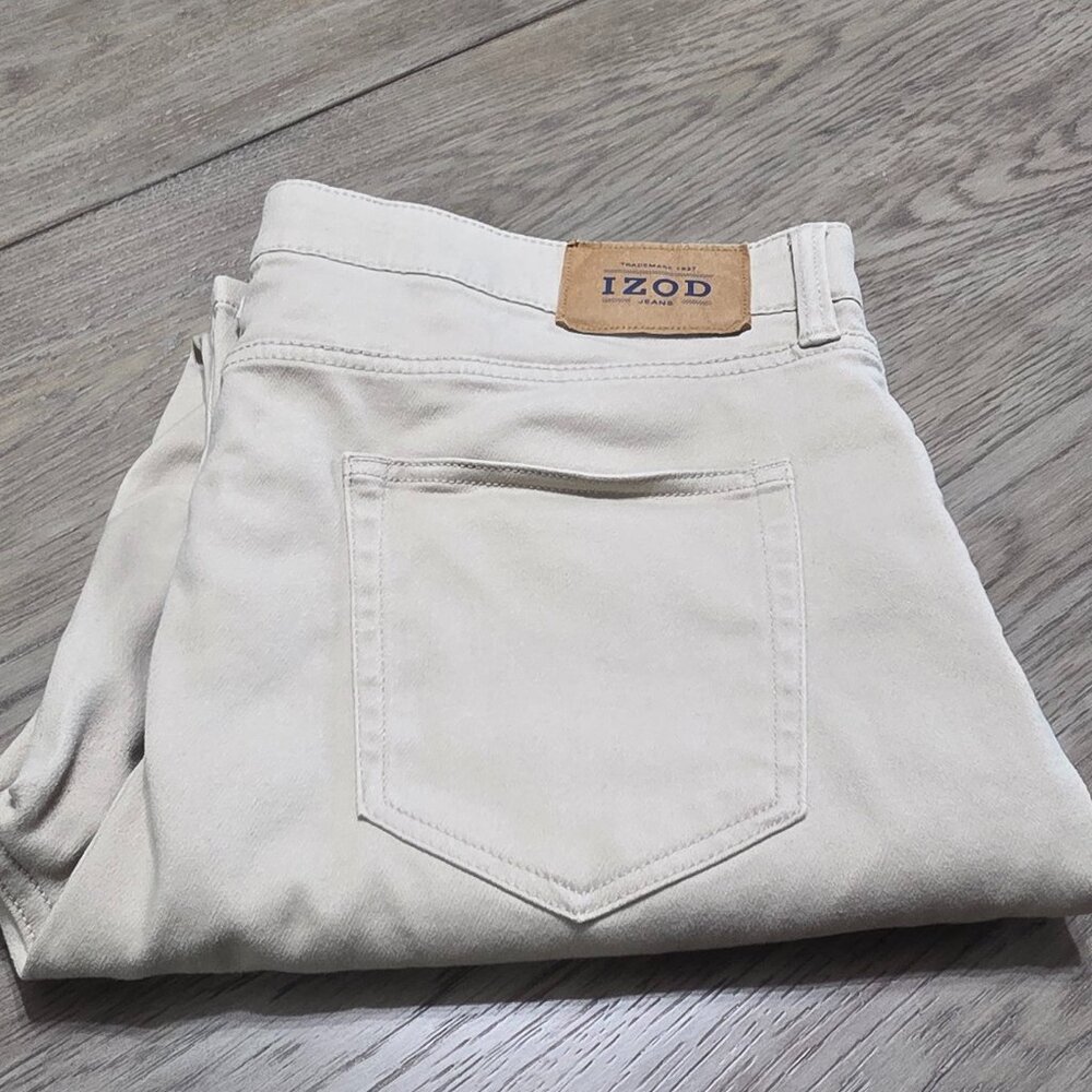 IZOD Men's Chino Khaki